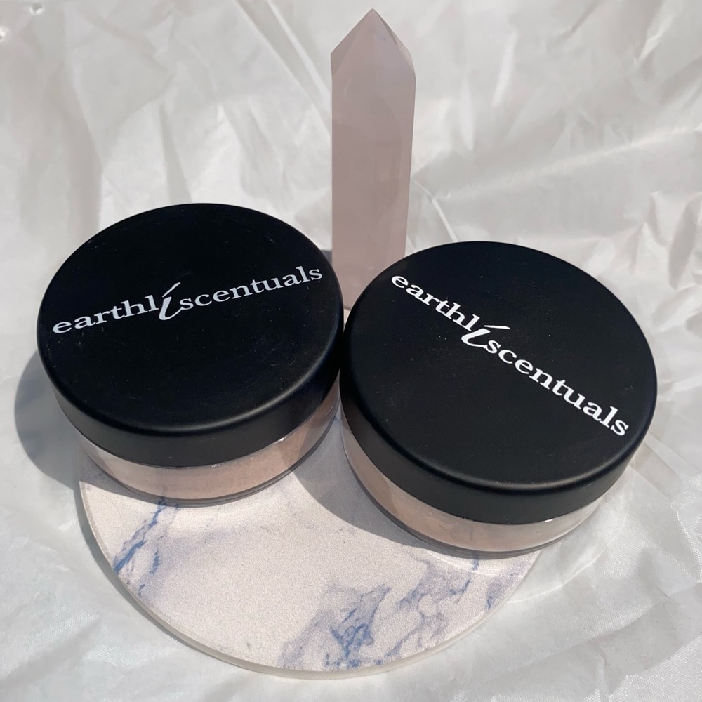 Natural Face Setting and Foundation Powder - Picture 5 of 7